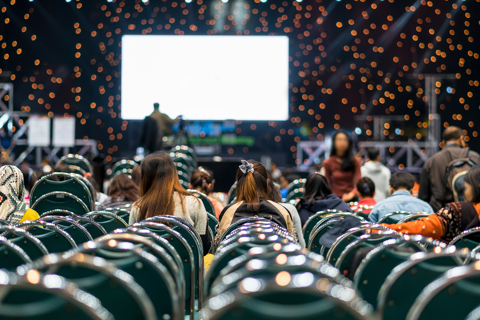 conference-fans-concert